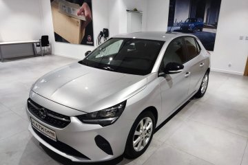 Samochód pochodzi z Polskiego salonu, skrzynia biegów manualna